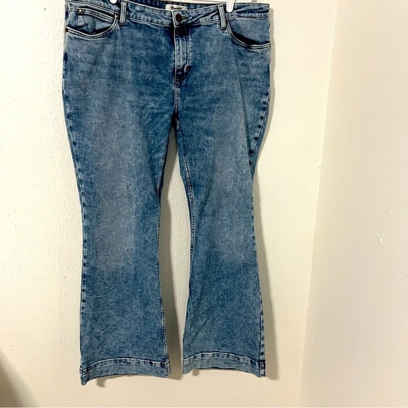 Wrangler Retro Women's Mae Mid Rise Wide Leg Trouser Kacey Jeans Acid Wash 35x34 - Picture 2 of 12